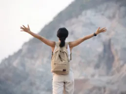 womanhiking-sblt-tours-and-travels
